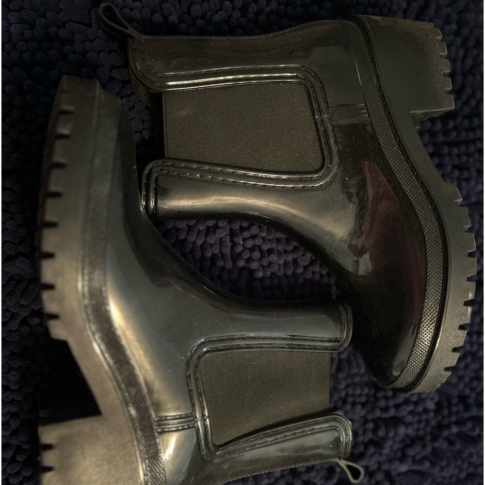 Black Steve Madden Rain Boots